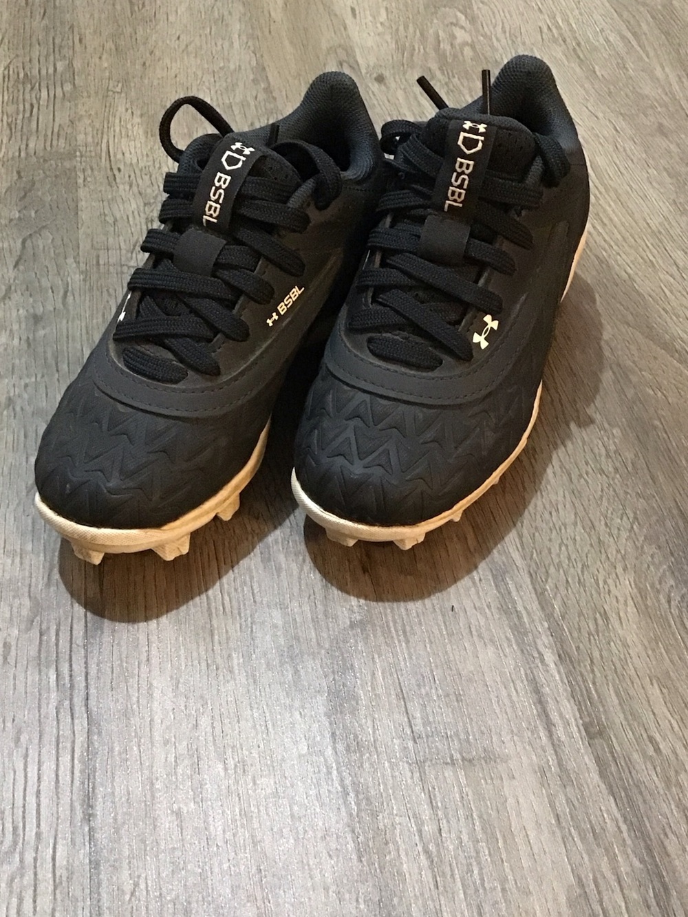 Under Armour Kids Black and White Turf Cleats - Picture 2 of 5